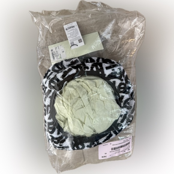 Burberry, New with tags, TB monogrammed, bucket, hat, unisex, cotton, size‎ XS - Picture 4 of 6